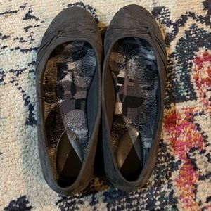Women’s HotCakes Gray Suede Flats